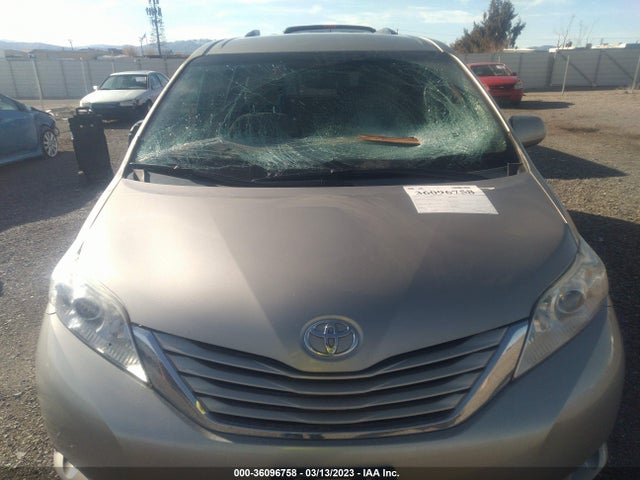 Toyota SIENNA LE 2015 5TDKK3DC6FS527099 Image 6