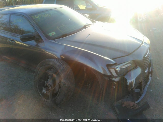 2C3CCAAG5KH601560 Chrysler 300 Touring