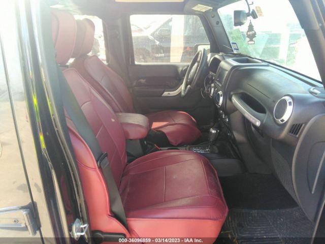 1C4BJWEG6FL685563 Jeep Wrangler Unlimited Sahara