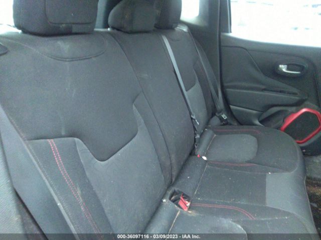 ZACCJBCT0FPB58469 Jeep Renegade Trailhawk