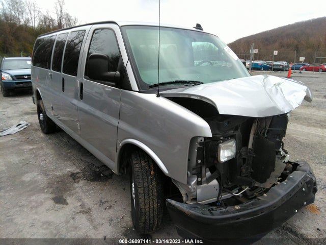 Chevrolet Express 3500 Ls 2017 1GAZGNFF5H1180988 Image 1