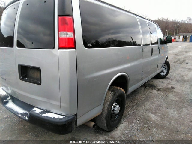 Chevrolet Express 3500 Ls 2017 1GAZGNFF5H1180988 Image 4