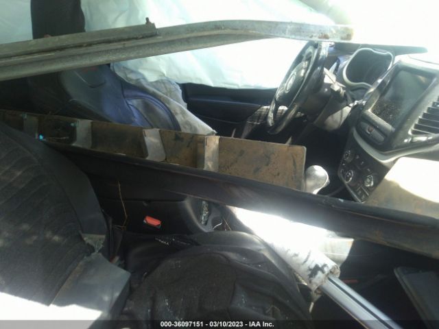 1C4PJMBB4GW123728 Jeep Cherokee Trailhawk