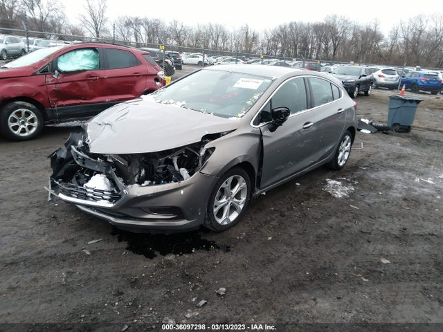 Chevrolet Cruze Premier 2018 3G1BF6SM0JS602796 Image 2