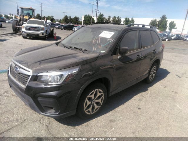JF2SKAEC2KH537308 Subaru Forester Premium