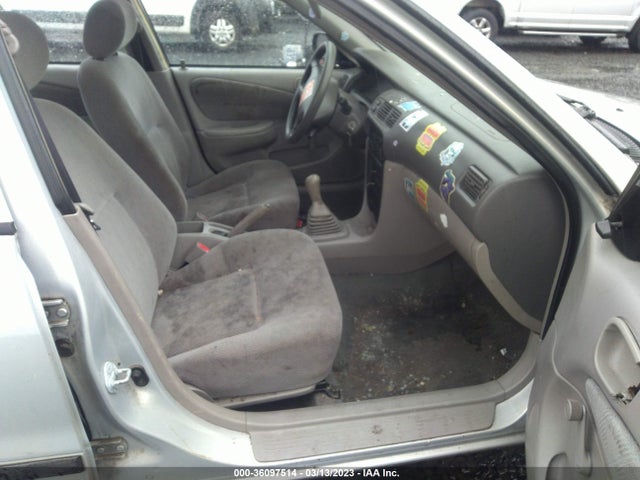 Chevrolet Prizm 2001 1Y1SK52851Z428030 Image 7