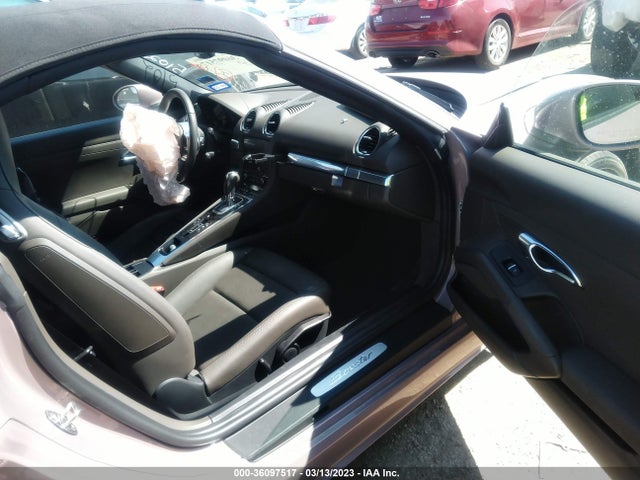 2022 Porsche 718, VIN: WP0CA2A84NS205102