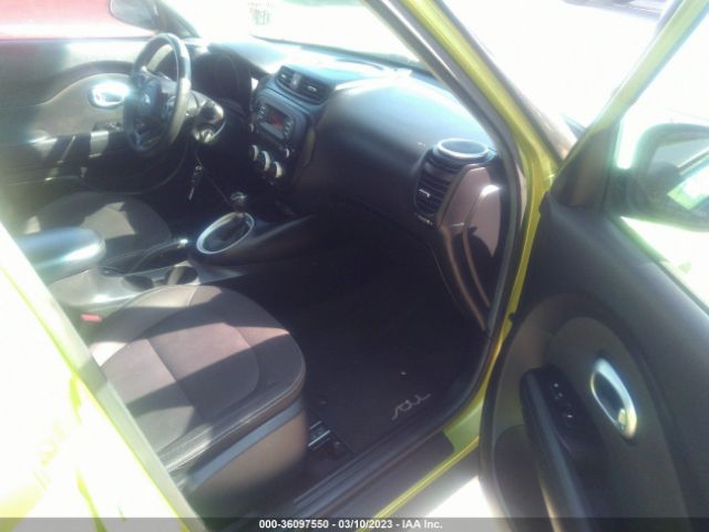 KNDJN2A26F7789773 KIA Soul Base