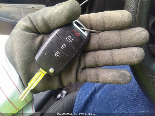 KNAFX4A68E5211129 KIA FORTE LX