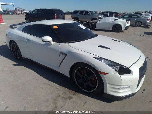 2014 Nissan GT-R, VIN: JN1AR5EF9EM270545