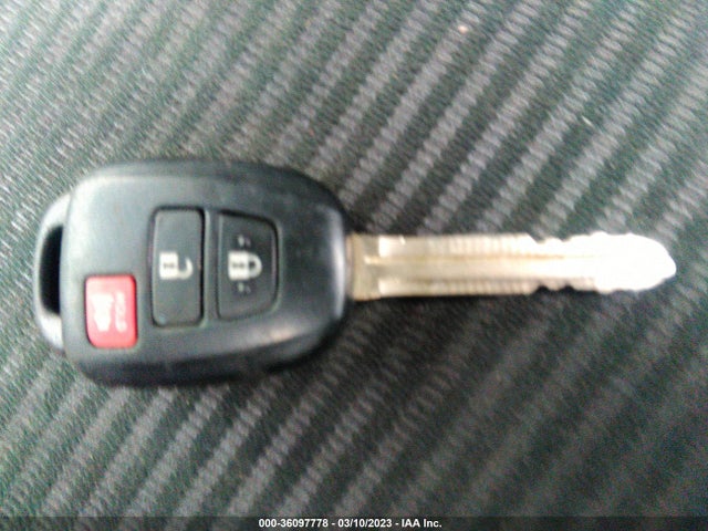 Aukcja sprzedaży 2018 Toyota Rav4 Le, vin: JTMBFREV4JJ245783, numer aukcji: 36097778