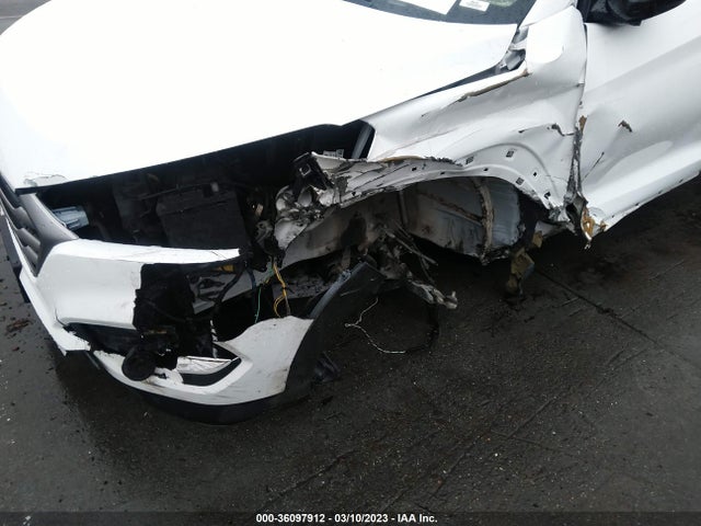 Hyundai TUCSON SE 2017 KM8J3CA43HU285999 Image 6