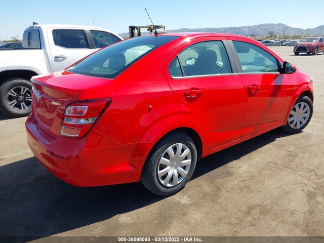 Chevrolet SONIC LS 2017 1G1JB5SH5H4111817 Image 5