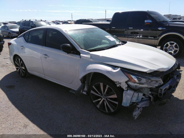 2019 1N4BL4CV2KC152853 main image