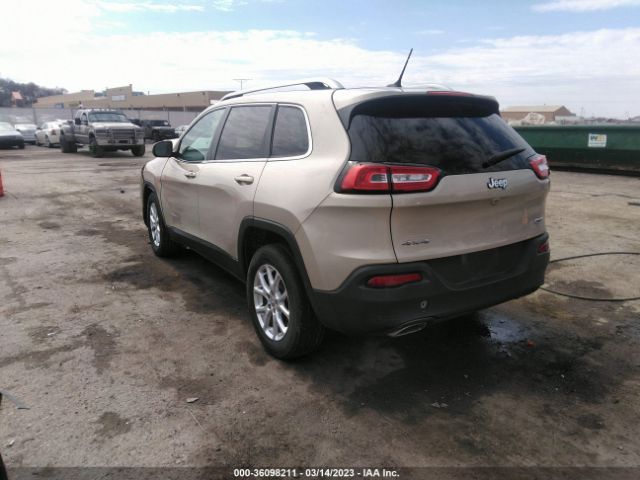 1C4PJMCS3FW635994 Jeep Cherokee Latitude