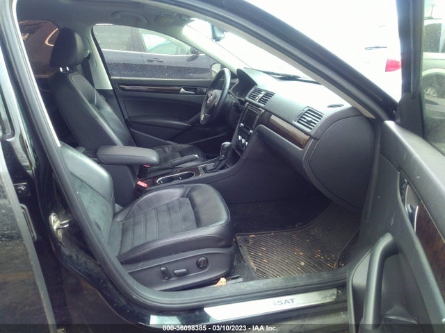 1VWCN7A38EC022136 Volkswagen Passat Tdi Sel Premium