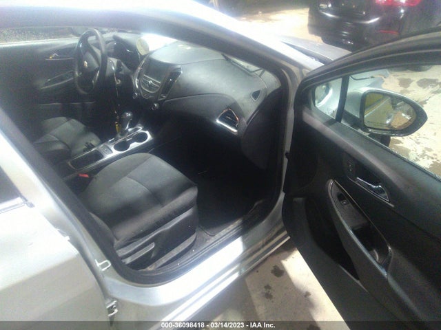 Chevrolet CRUZE LT 2018 1G1BE5SM1J7146934 Image 6