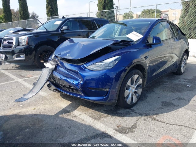 Tesla Model Y Long Range 2022 7SAYGDEE0NF434621 Image 2