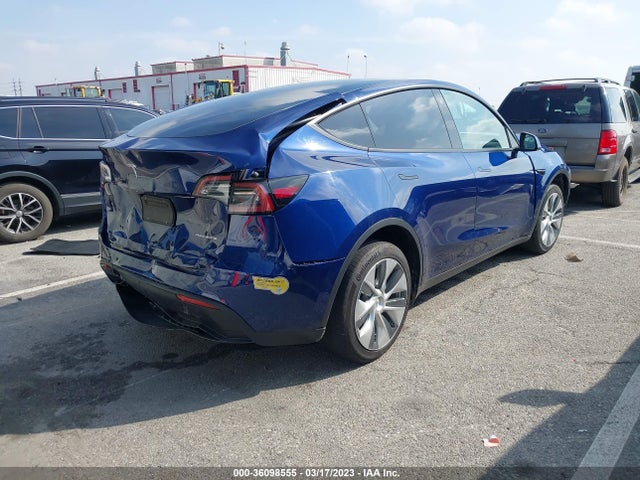 Tesla Model Y Long Range 2022 7SAYGDEE0NF434621 Image 4
