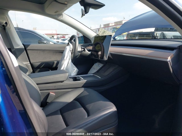 Tesla Model Y Long Range 2022 7SAYGDEE0NF434621 Image 5
