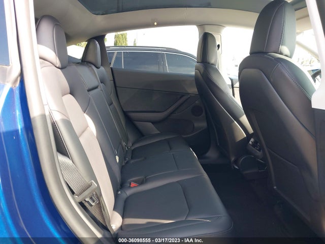 Tesla Model Y Long Range 2022 7SAYGDEE0NF434621 Image 8