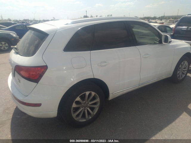 WA1LFAFP3EA057780 Audi Q5 Premium Plus