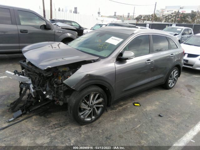 KNDCE3LC6H5057811 KIA Niro Touring