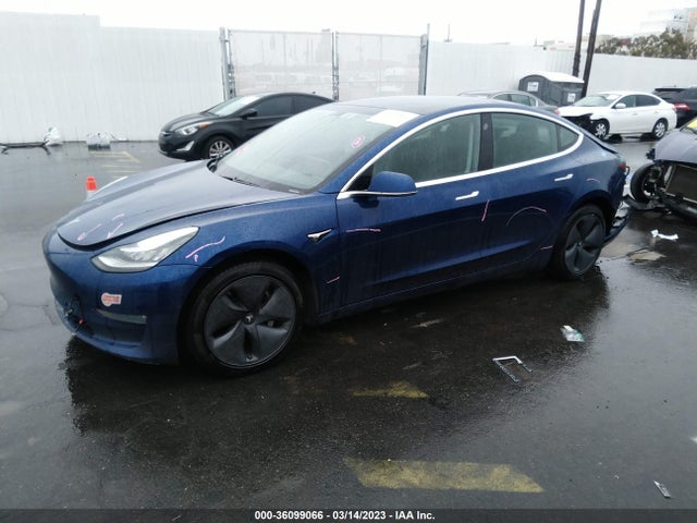 Tesla Model 3 Long Range/performance 2019 5YJ3E1EB5KF526630 Image 2
