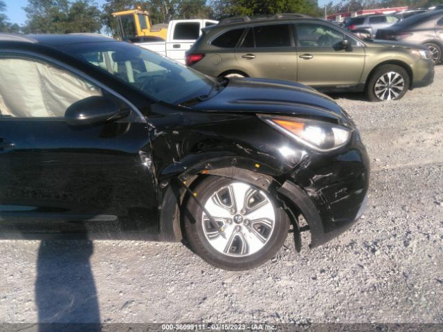 KNDCB3LC1K5217190 KIA NIRO LX