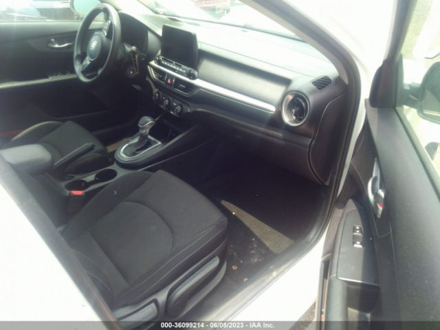 3KPF24ADXME314846 KIA Forte Lxs