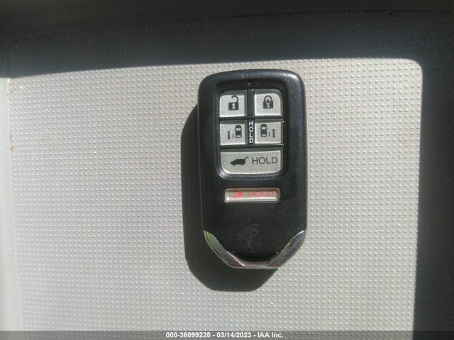 Honda Odyssey Touring 2014 5FNRL5H92EB087570 Image 3