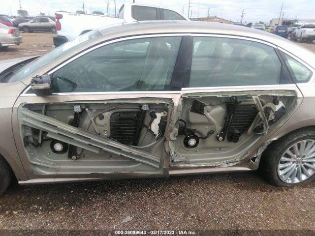 1VWBS7A34GC047638 Volkswagen Passat 1.8t Se W/technology