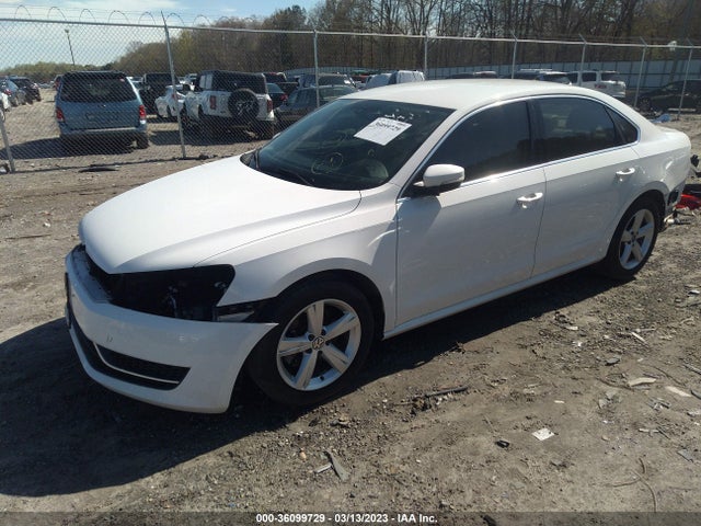 1VWBS7A3XFC041938 Volkswagen Passat 1.8t Se