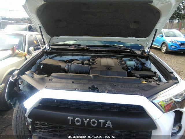 Toyota 4RUNNER SR5 2020 JTEBU5JR3L5758635 Image 11