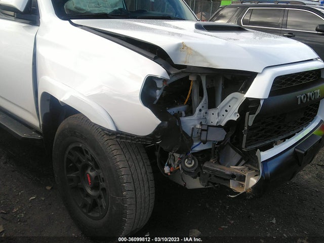 Toyota 4RUNNER SR5 2020 JTEBU5JR3L5758635 Image 7
