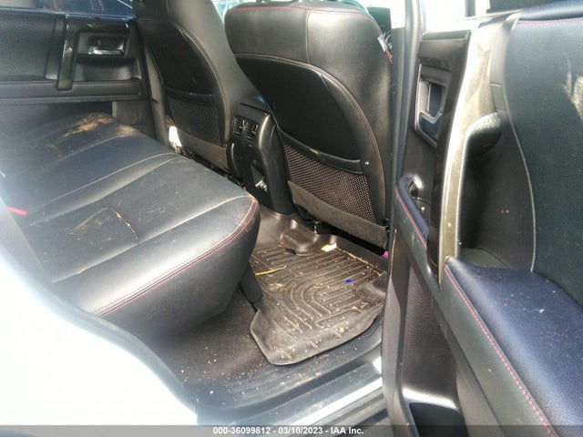 Toyota 4RUNNER SR5 2020 JTEBU5JR3L5758635 Image 9