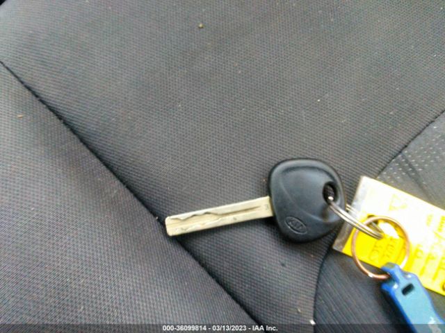KNADM4A35F6443530 KIA RIO LX