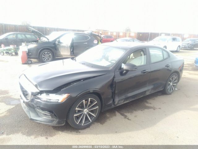 7JR102FK1MG092596 Volvo S60 Momentum