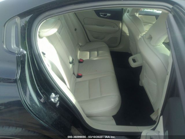 7JR102FK1MG092596 Volvo S60 Momentum