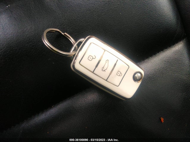 2011 VOLKSWAGEN TIGUAN SEL 4MOTION W VIN: WVGBV7AX9BW528534