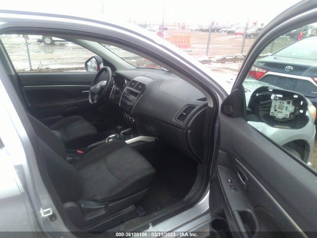 JA4AR4AU4CZ001598 Mitsubishi Outlander Sport Se