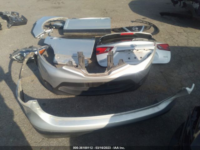 JN1BJ1CR8JW250335 Nissan Rogue Sport S