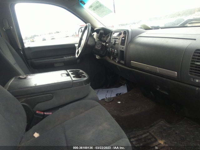 2008 CHEVROLET SILVERADO 2500HD LT W/1LT VIN: 1GCHK23K48F182977