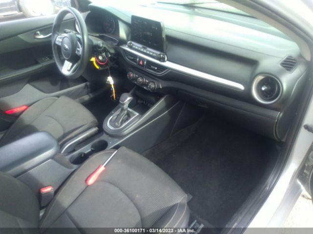 3KPF24AD9ME272248 KIA Forte Lxs