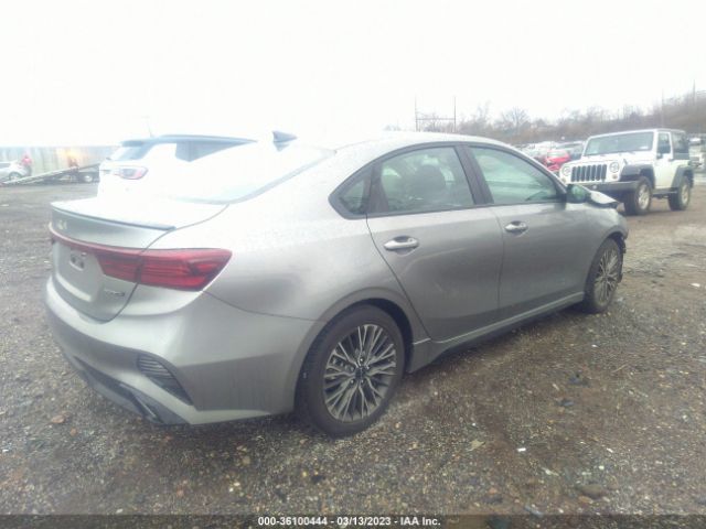 3KPF54AD4NE486184 KIA Forte Gt-line