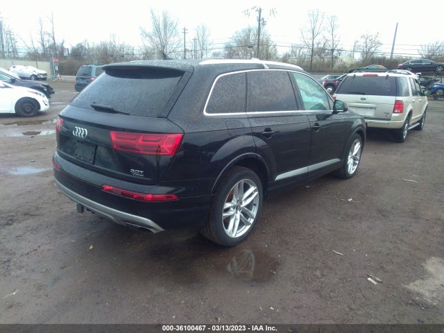 WA1VAAF74JD053978 Audi Q7 Prestige