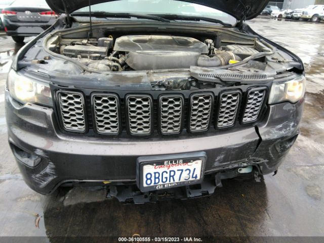 1C4RJEAG8JC253404 Jeep Grand Cherokee Altitude