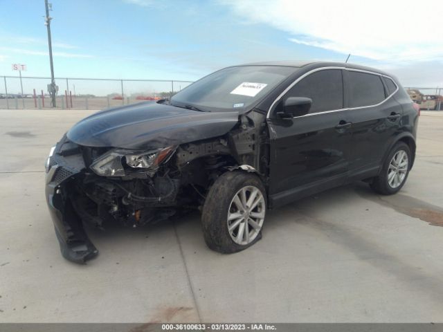 JN1BJ1CP9HW013653 Nissan Rogue Sport S