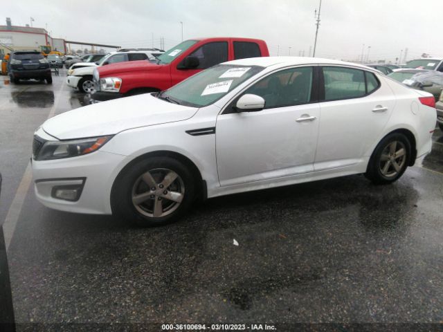 KNAGM4A75F5572468 KIA Optima Lx