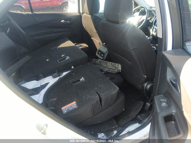 Chevrolet EQUINOX LT 2018 2GNAXSEV2J6350374 Image 8
